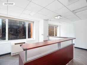 235 E 67th St in New York, NY - Building Photo - Building Photo
