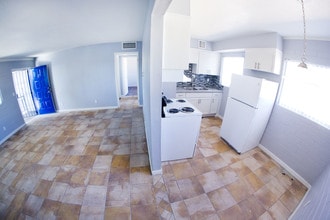 Camino 2575 in Las Vegas, NV - Building Photo - Building Photo