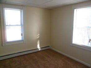 227 Standish Ave in Plymouth, MA - Building Photo - Building Photo