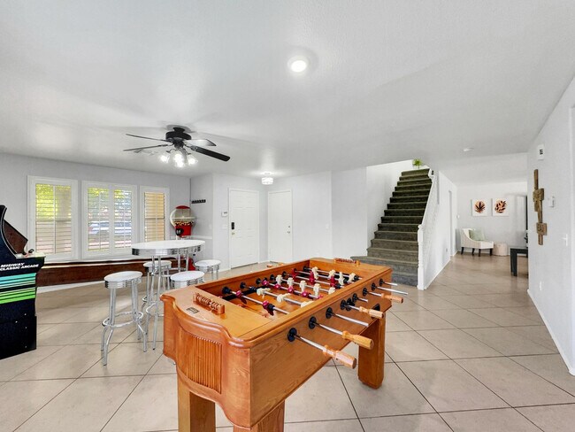 704 W La Pryor Ln in Gilbert, AZ - Building Photo - Building Photo