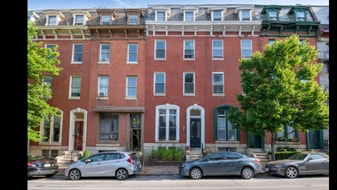 32 E Preston St in Baltimore, MD - Building Photo