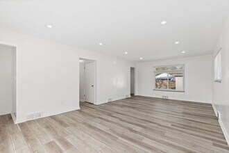 2780 St Joseph Ave in Columbus, OH - Foto de edificio - Building Photo