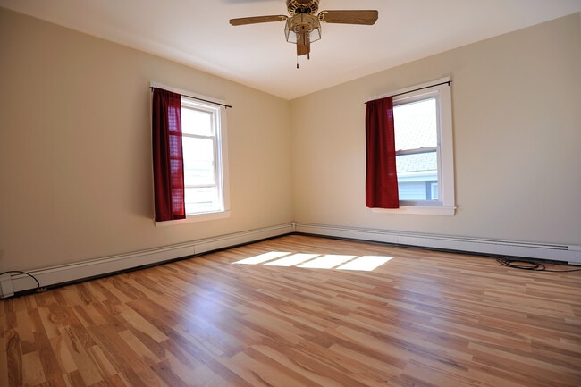 51 Green St, Unit 2