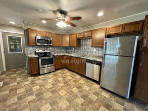 1926 Terrace Dr in Peru, IL - Building Photo - Building Photo