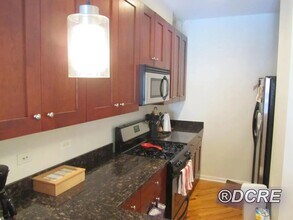 2054 W Chase Ave in Chicago, IL - Building Photo - Building Photo