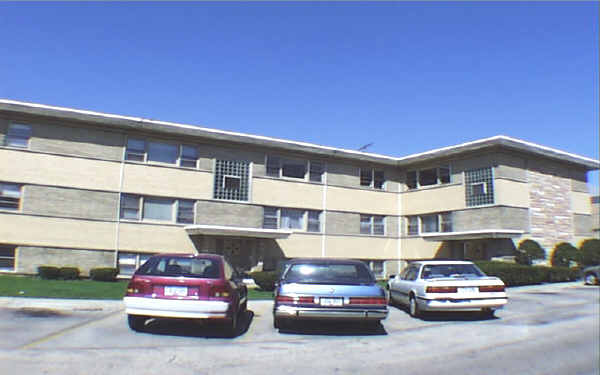 2800-2802 N 72nd Ct in Elmwood Park, IL - Foto de edificio