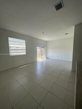 1166 SE 26th Ter in Homestead, FL - Foto de edificio - Building Photo