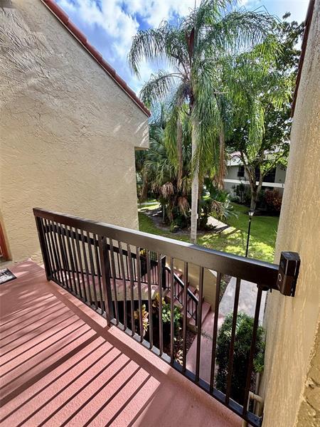 2520 NW 49th Terrace in Coconut Creek, FL - Building Photo - Building Photo