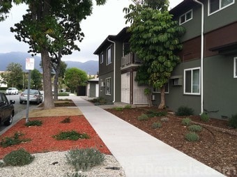510 Irving Ave, Unit B in Glendale, CA - Building Photo - Building Photo