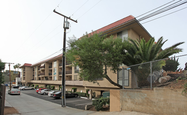 Loma Cresta in San Diego, CA - Building Photo - Building Photo