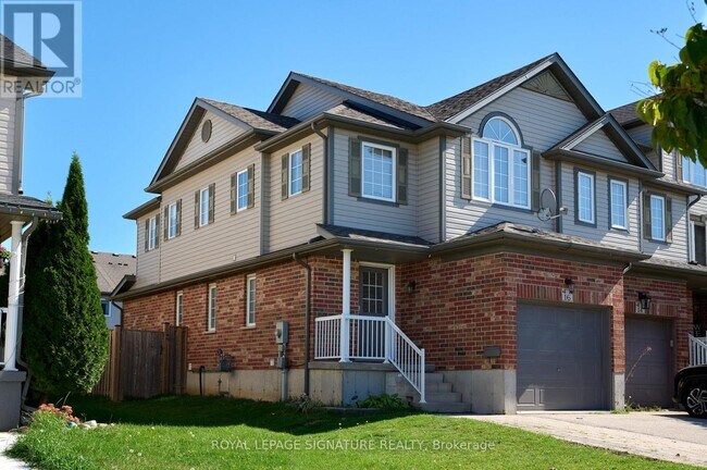 16 Chantilly St in Kitchener, ON - Building Photo - Building Photo