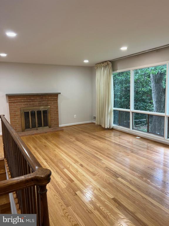 property at 668 S Illinois St
