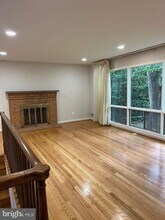 668 S Illinois St in Arlington, VA - Building Photo - Building Photo