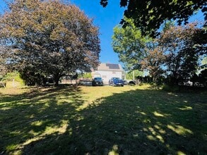 524 Merrimack St in Methuen, MA - Building Photo - Building Photo