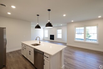 301 Beverly Rose Wy in Troy, NY - Building Photo - Building Photo