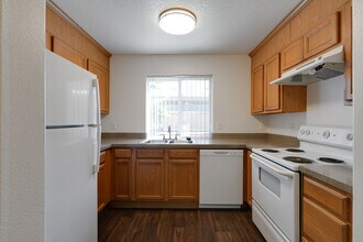 Zachary Park Apartments in Portland, OR - Foto de edificio - Interior Photo