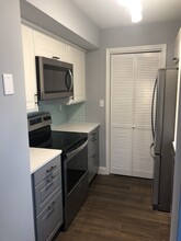 2431 South Walter Reed Drive in Arlington, VA - Building Photo - Building Photo