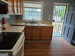 1564 May Ave SE in Atlanta, GA - Building Photo - Building Photo