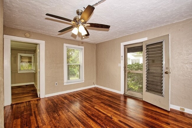 property at 635 N Summerlin Ave