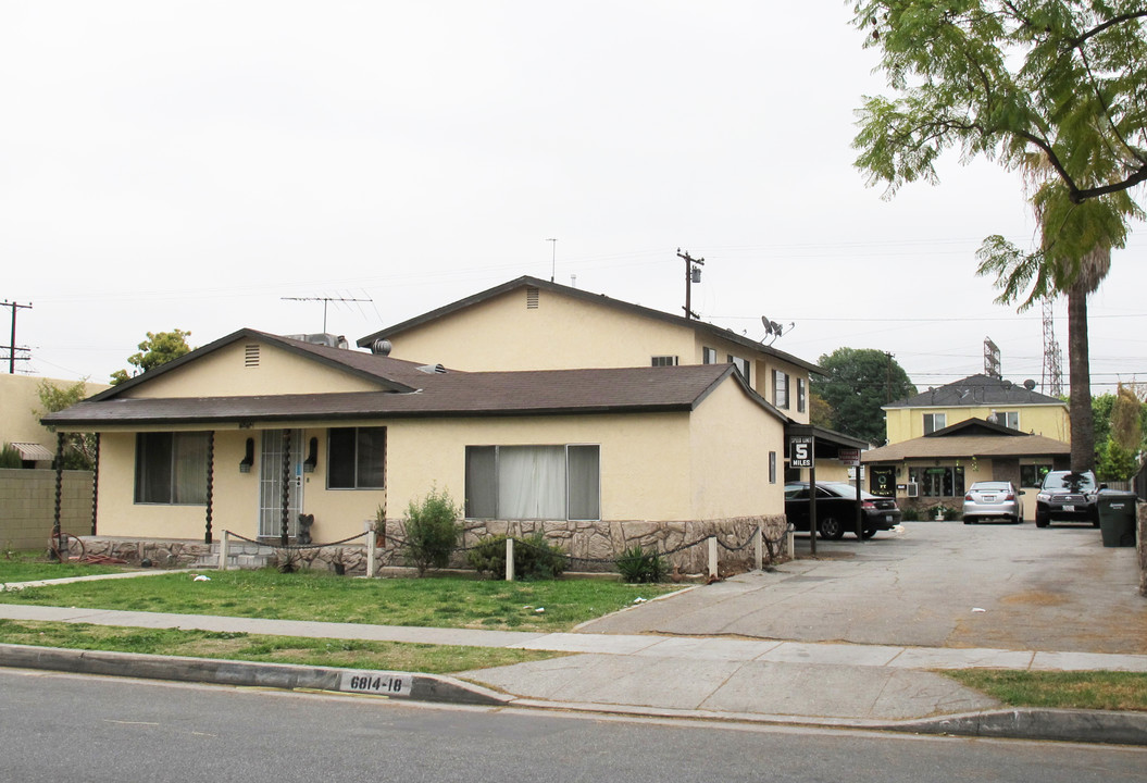 6814 Jaboneria Rd in Bell Gardens, CA - Building Photo