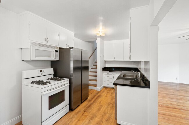 property at 2924 Morcom Ave