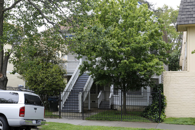 1219 E St in Sacramento, CA - Foto de edificio - Building Photo