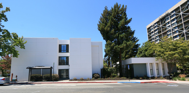 Marina Towers Annex Senior Apartments in Vallejo, CA - Building Photo - Building Photo