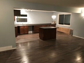 515 Lake Crescent in Saskatoon, SK - Building Photo - Building Photo
