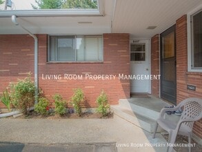 8607 N Leonard St in Portland, OR - Building Photo - Building Photo