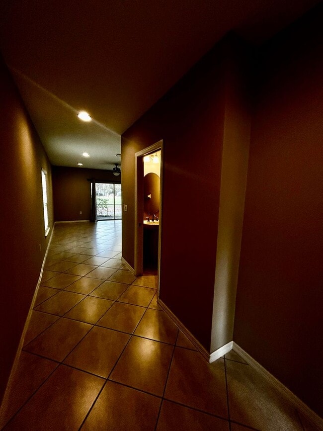 12117 Palm Cove St in Ft. Myers, FL - Building Photo - Building Photo