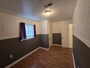 507 Saint Robert Dr in Sauget, IL - Foto de edificio - Building Photo