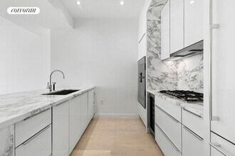 10 Riverside Blvd in New York, NY - Building Photo - Building Photo