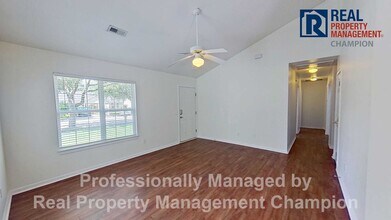 4228 Sunglow Dr in Wilmington, NC - Building Photo - Building Photo