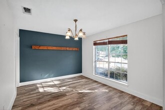 1906 W Mesa Park Dr in Round Rock, TX - Building Photo - Building Photo