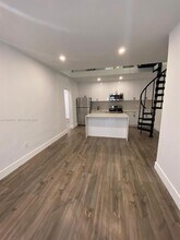 7411 Carlyle Ave in Miami Beach, FL - Building Photo - Building Photo