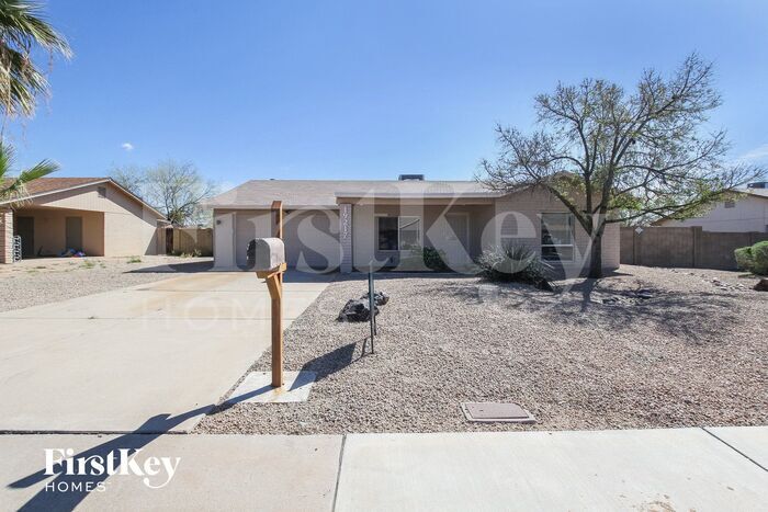 19217 N 15th Ave in Phoenix, AZ - Building Photo