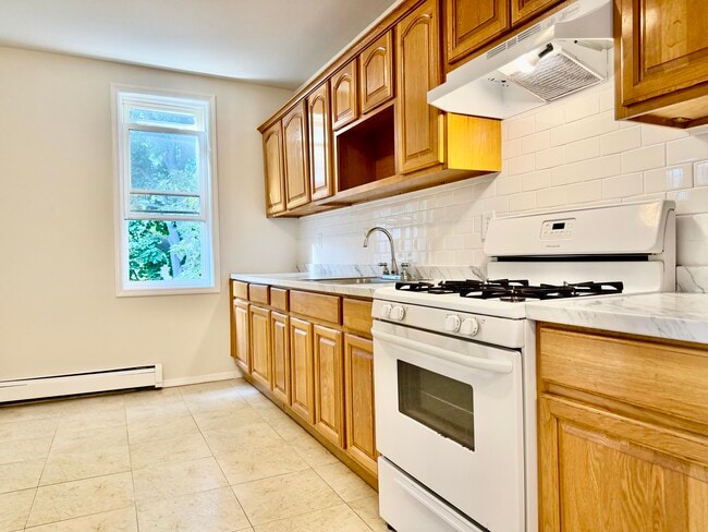 421 S 16th St, Unit 2 in Newark, NJ - Building Photo - Building Photo
