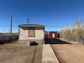 4149 Eagle Dr in Kingman, AZ - Building Photo