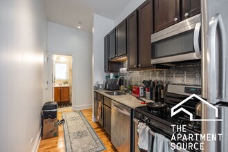 1653 S Throop St, Unit 3F in Chicago, IL - Foto de edificio - Building Photo