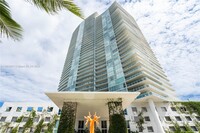 450 Alton Rd, Unit # 2304 in Miami Beach, FL - Foto de edificio - Building Photo