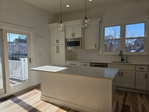 84 Dudley St in Medford, MA - Building Photo - Building Photo