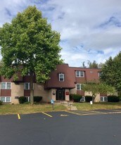 Edinboro Country Square Apartments