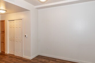 La Cascada II Apartments in Phoenix, AZ - Foto de edificio - Interior Photo
