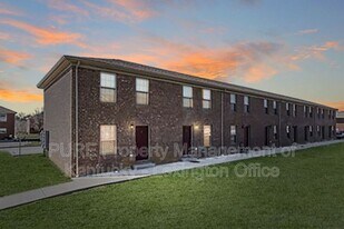 1006 Whipporwill in Berea, KY - Building Photo