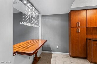1201 Solana Rd in Naples, FL - Building Photo - Building Photo