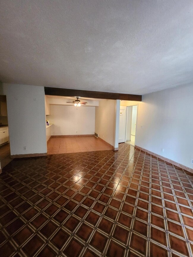 3827 Montgomery Blvd NE in Albuquerque, NM - Building Photo - Building Photo