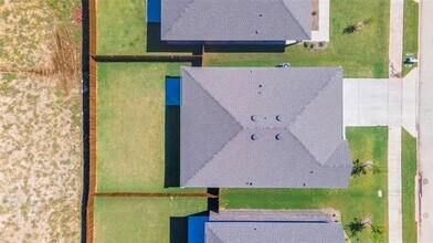 5508 Brownstone Ln in Crowley, TX - Building Photo - Building Photo