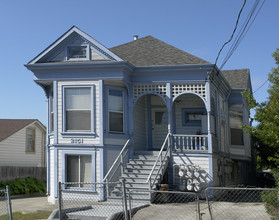 2151 E 24th St in Oakland, CA - Building Photo - Building Photo