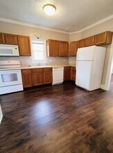 917 Dockery St in Jefferson City, MO - Foto de edificio - Building Photo