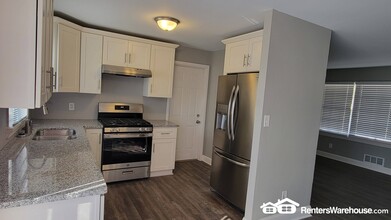 131 Oak Dr SW in Atlanta, GA - Building Photo - Building Photo